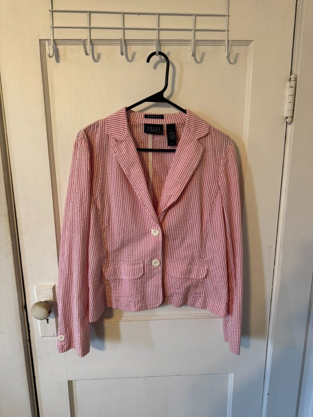 Women's Crazy Horse Pink Seersucker Suit. Medium Jacket. Pants Size 10.